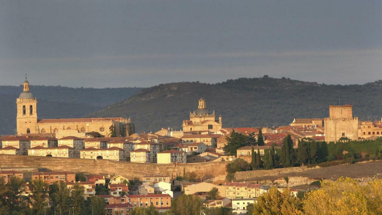 El Cerezo Ciudad Rodrigo Exterior foto